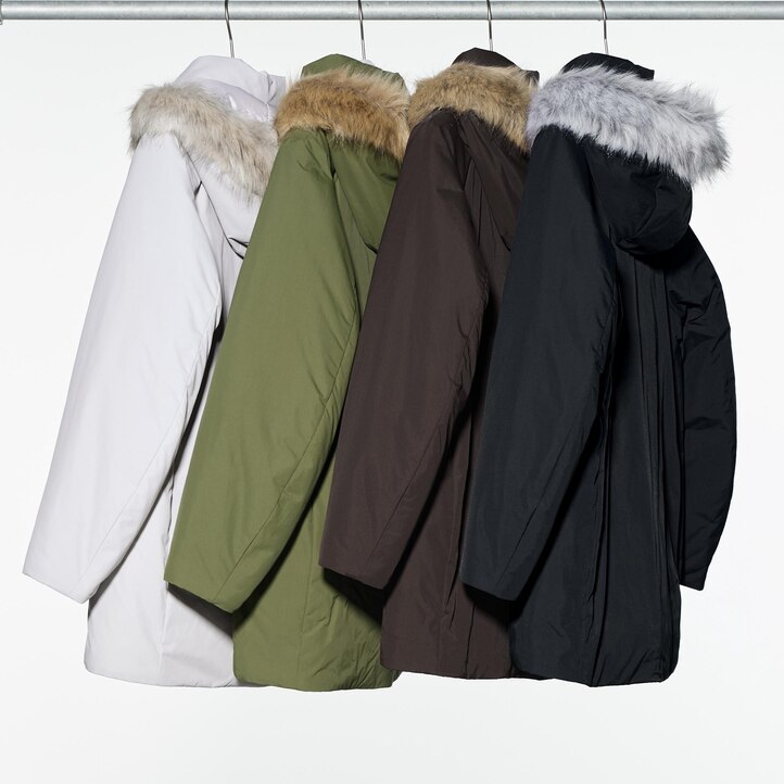 UNIQLO Hybrid Down Coat Svarte | 09RCSTIGU