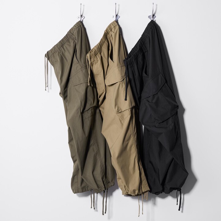 UNIQLO Wide Fit Parachute Cargo Trousers Olivengrønne | 81MBVTYZH